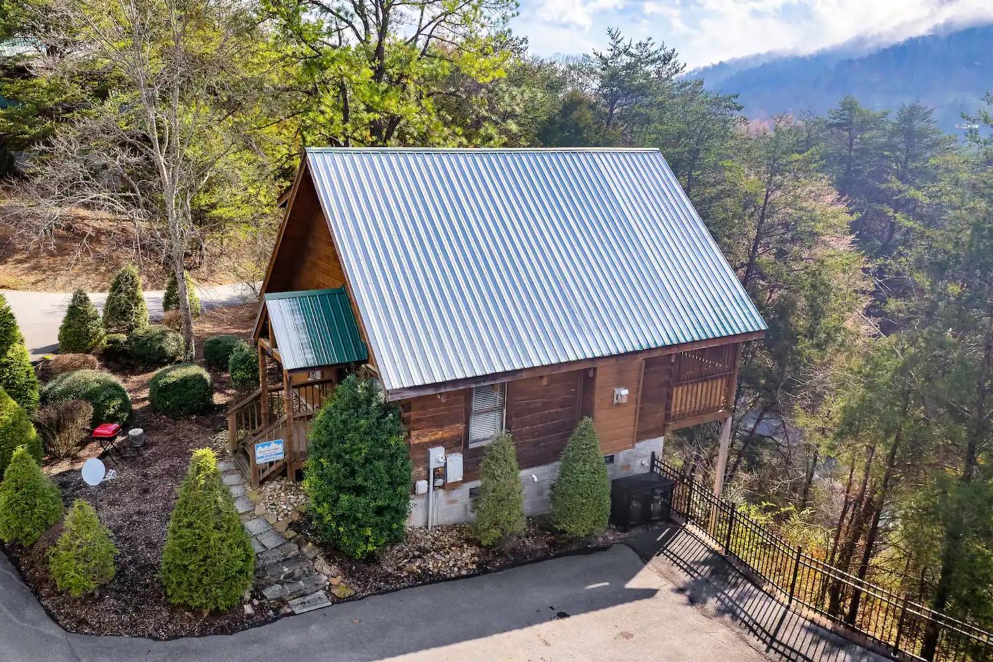 Views 1Br15Bath Pet-Friendly With Hot Tub & Bbq Pigeon Forge Exterior photo
